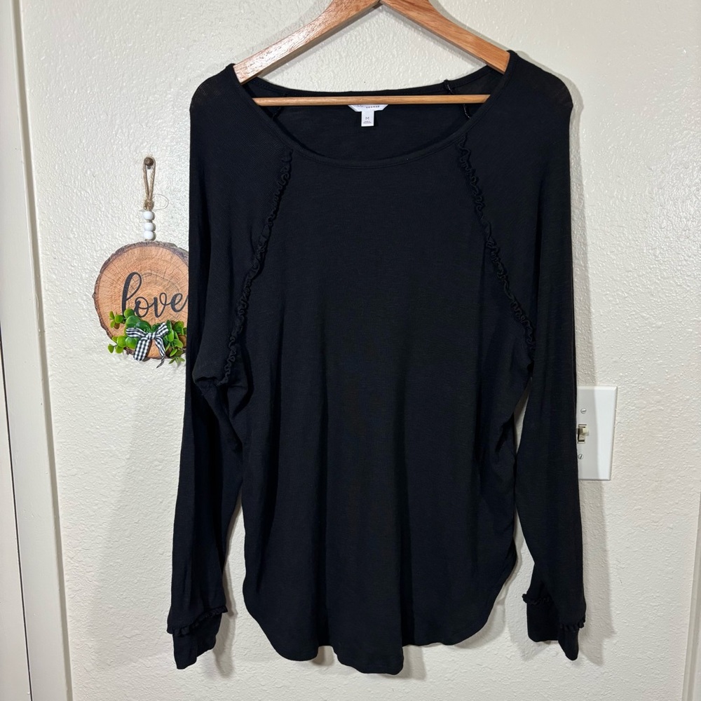 Lauren Conrad Black Raglan Sleeve Top Size M